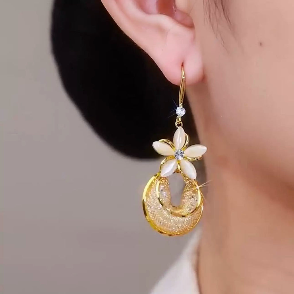 Flower crystal earrings(GOLD PLATED)