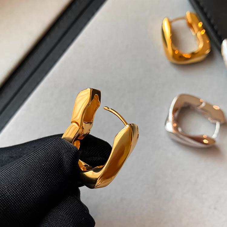 Noor 18K Gold-Plated Sculpted Hoops