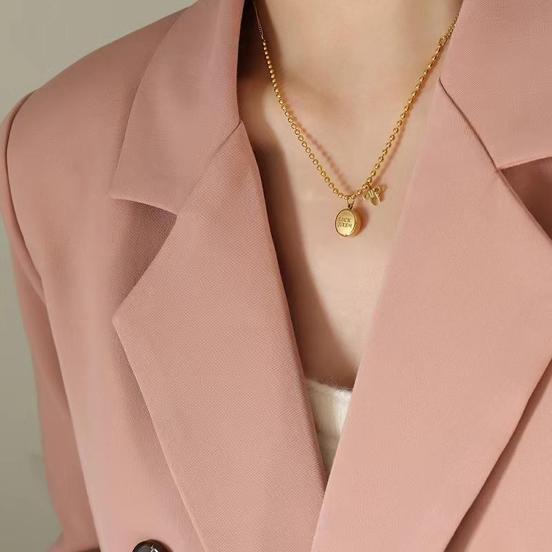 Luck Queen Necklace (24K Gold Plated)